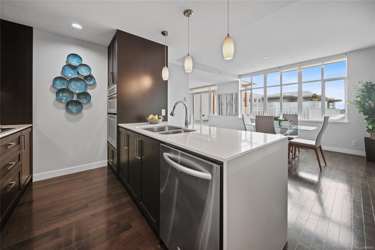 501-999 Burdett Ave