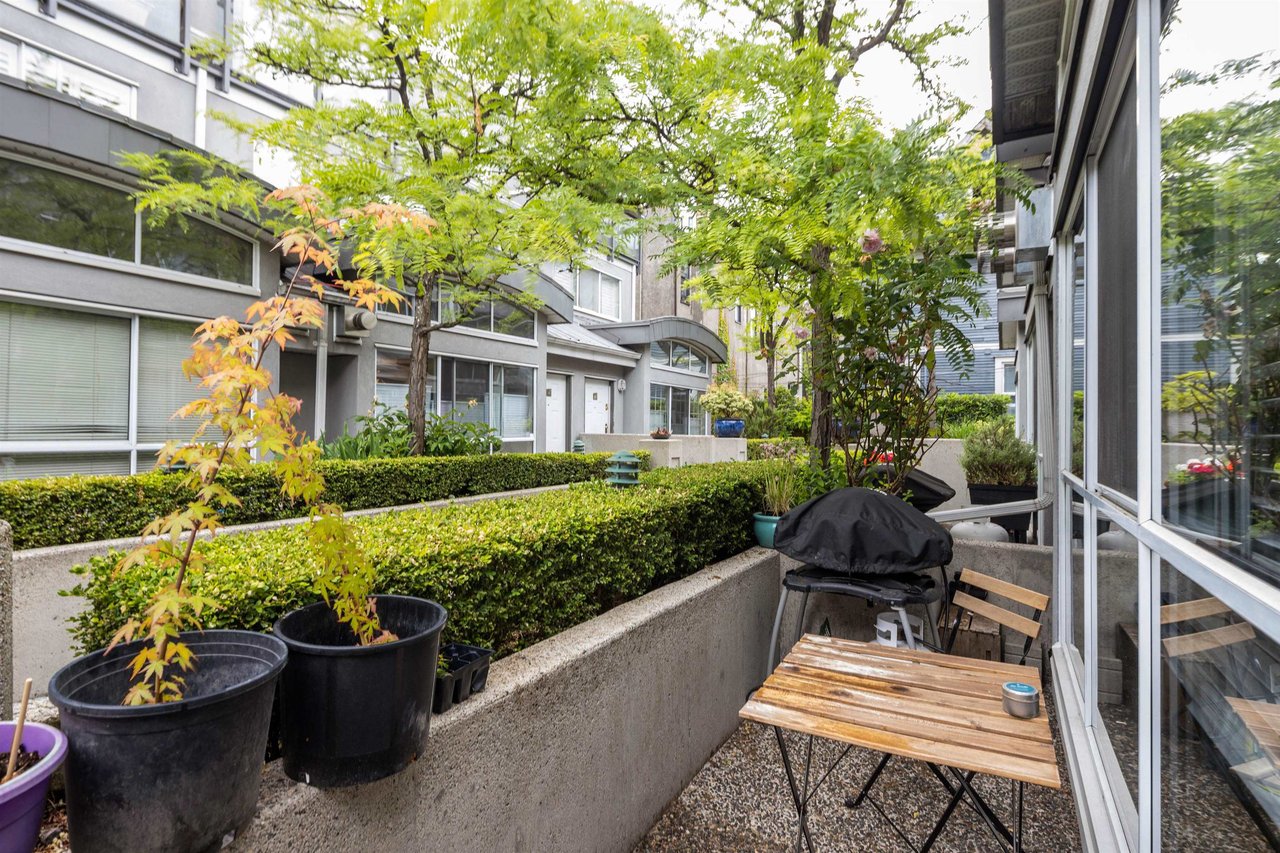35-1385 W 7th Ave