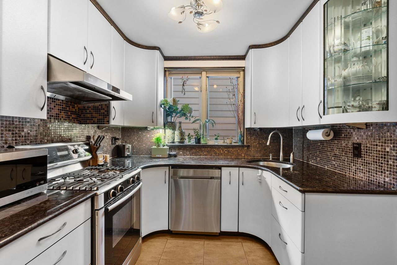 729 Kathleen Place