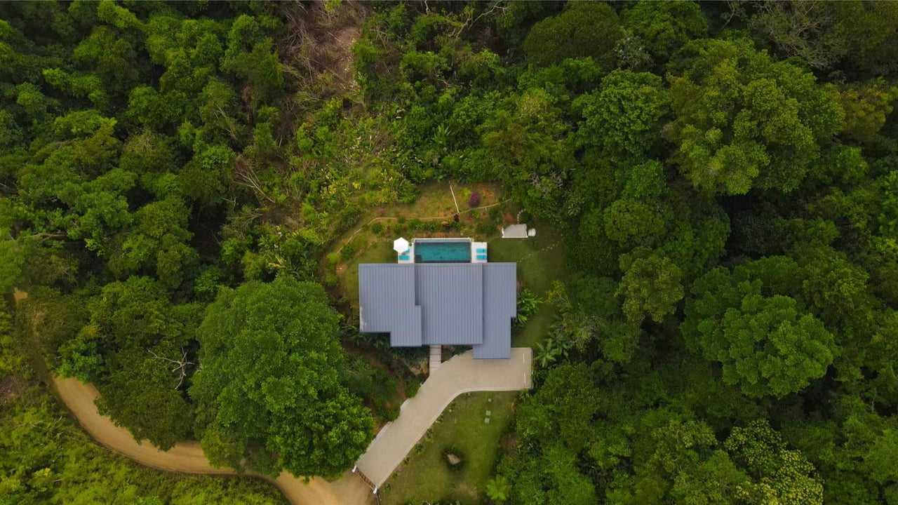 Contemporary Infinity Pool Home, Dominical, Puntarenas