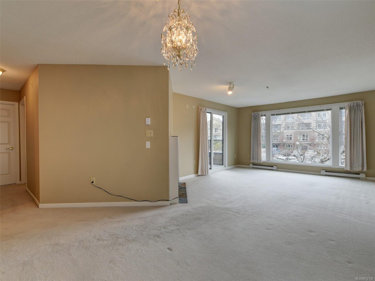207-3969 Shelbourne St