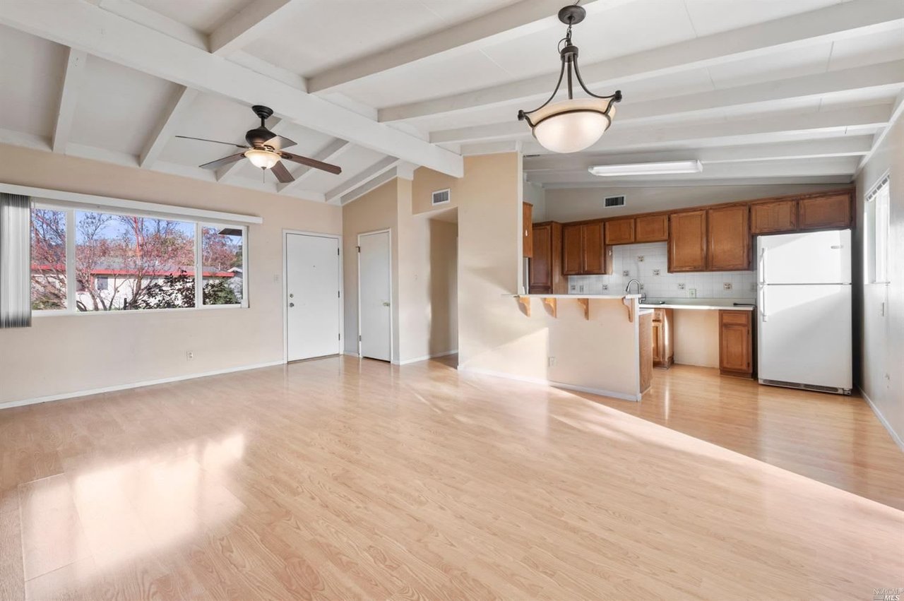 381 Arroyo Way