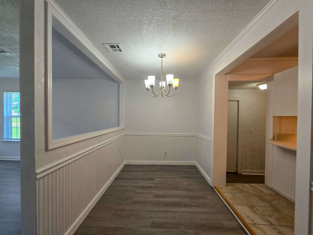 209 E Main St