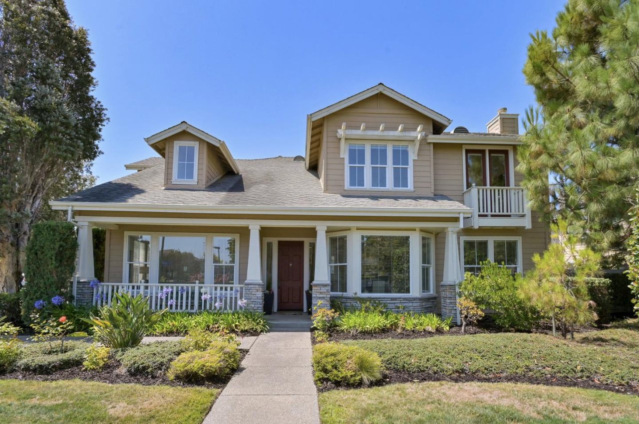 2000 Gossamer Ave