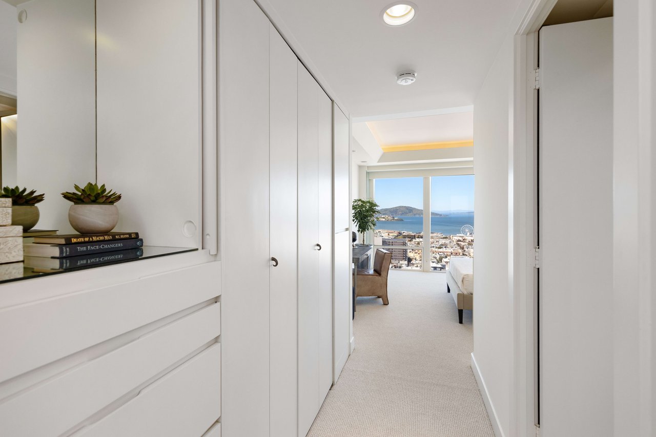 Showcase North Bay View Apartment