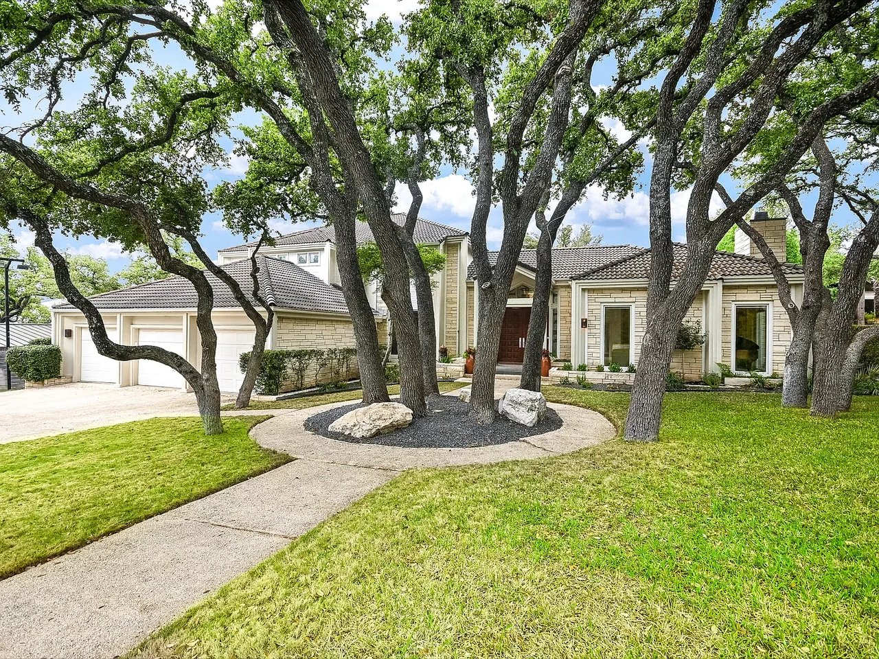 5802 Lookout Mountain Dr