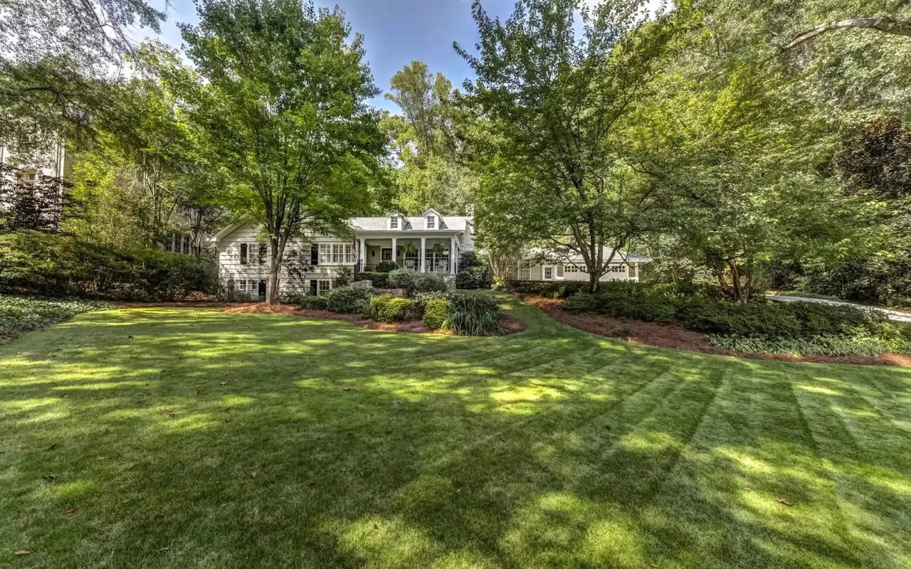 Featured Listing: An Oasis Steps from Chastain Park