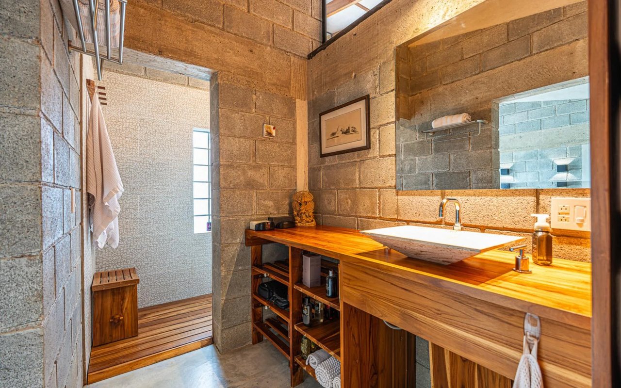 Off-Grid Regenerative Homestead, Perez Zeledon, San Jose