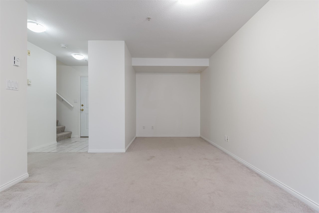 2-9977 138 St