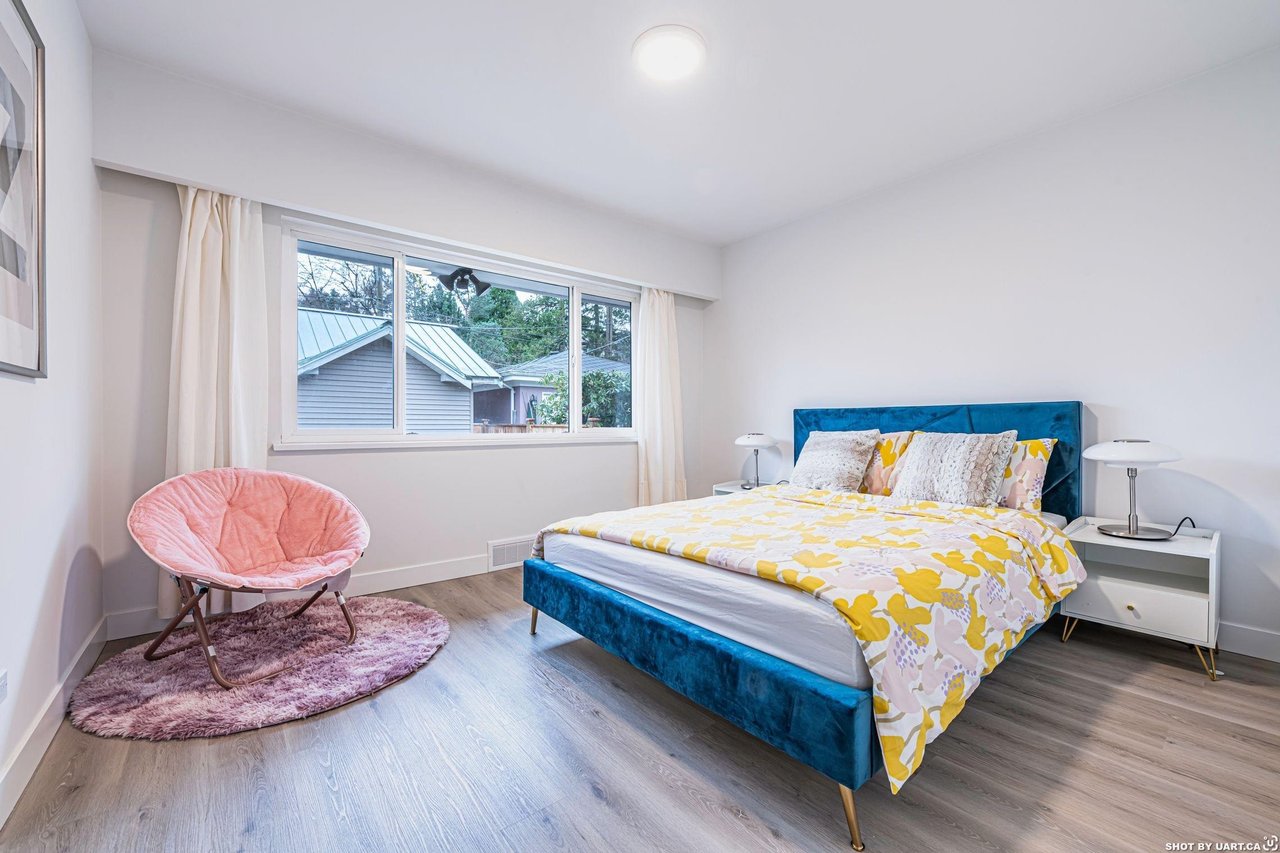 466 W 27th Ave