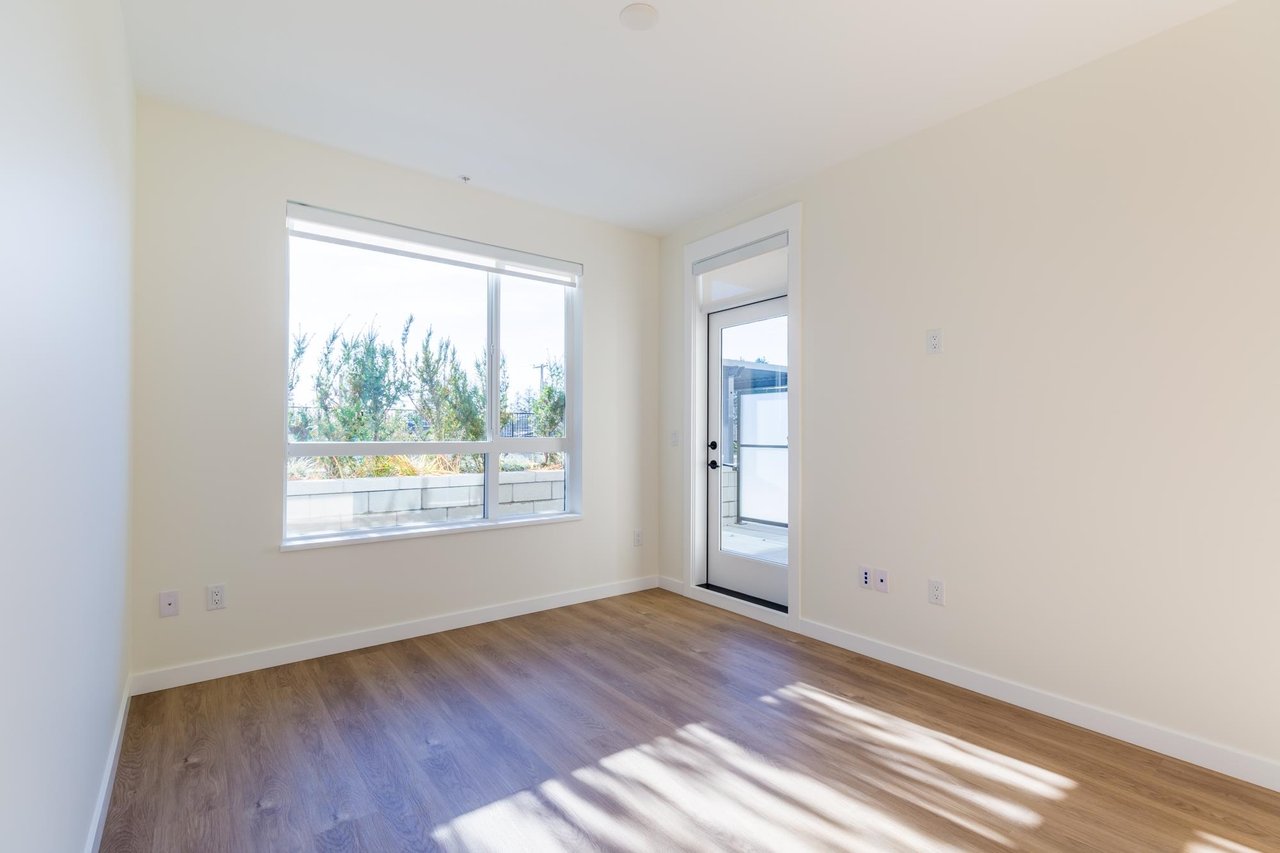 207-27218 Aldergrove Town Center Dr