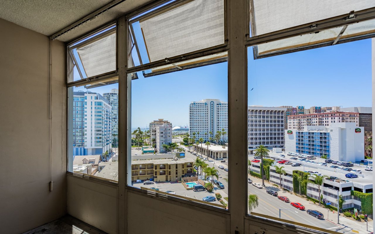 100 Atlantic Avenue Unit: 915