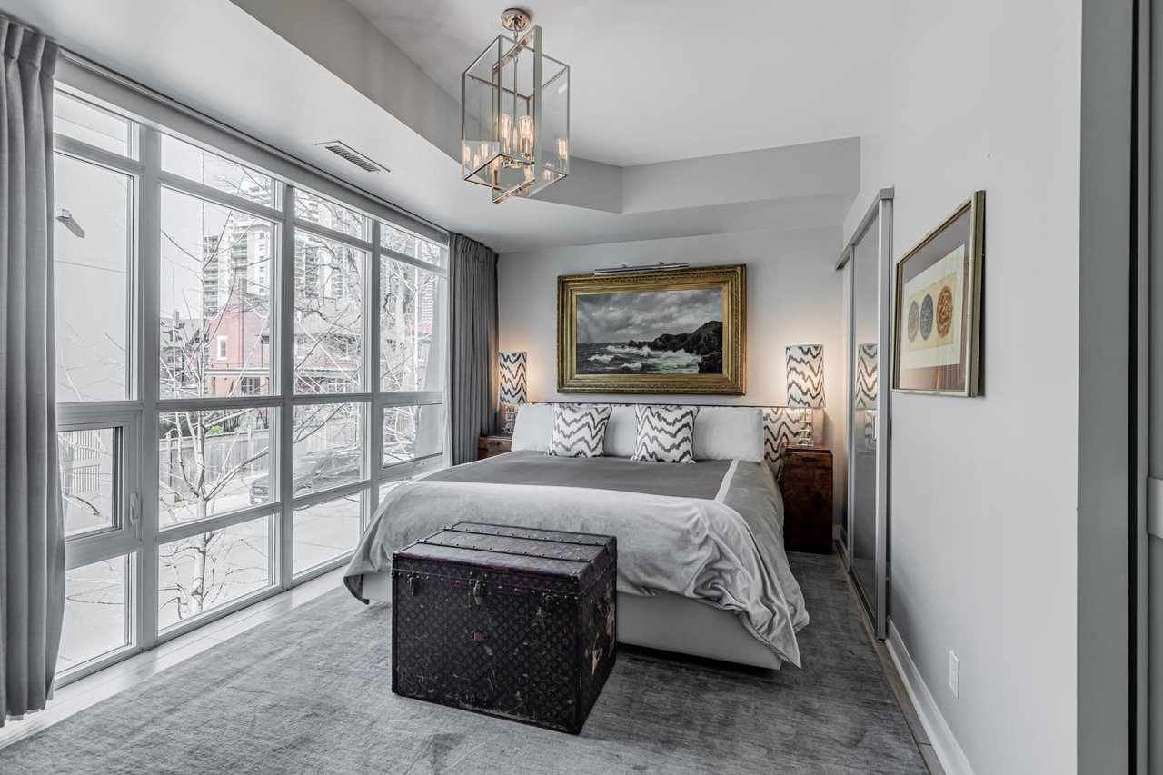 LUXURY URBAN TOWNHOME