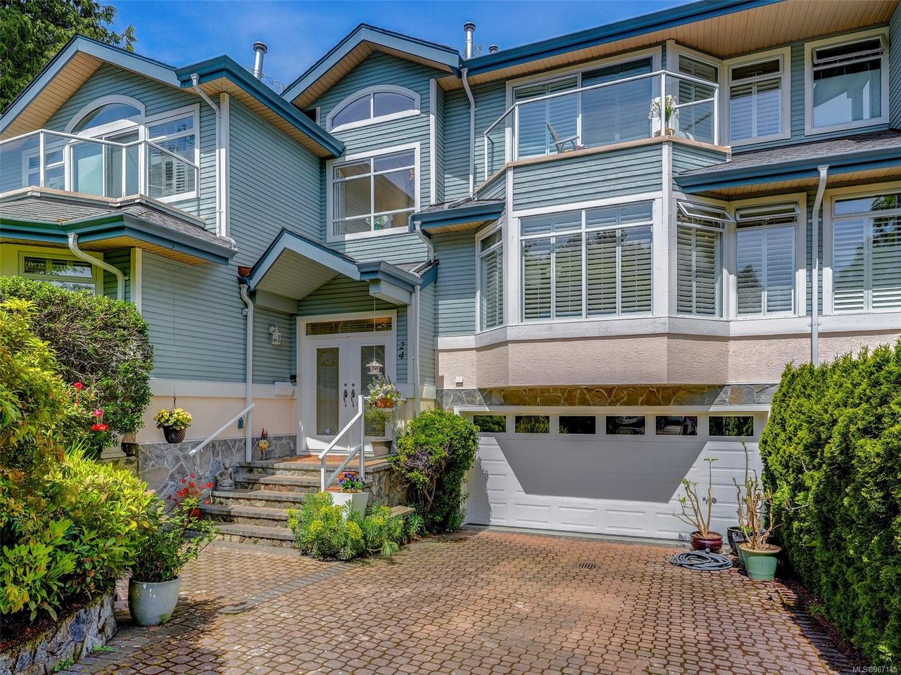24-5187 Cordova Bay Rd