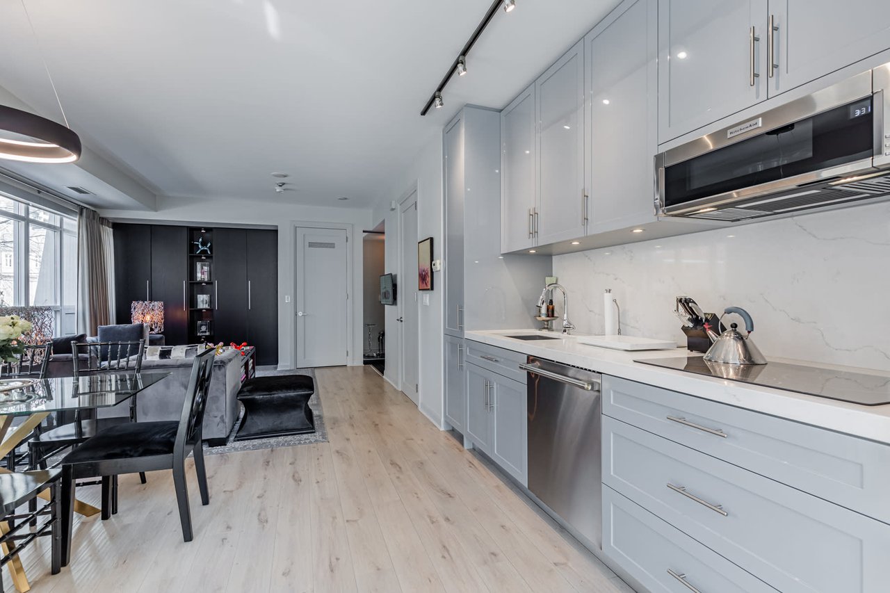 LUXURY URBAN TOWNHOME