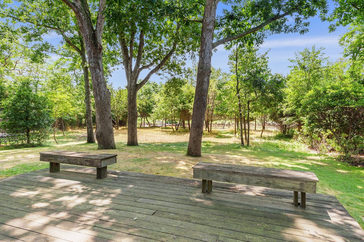 11 Morris Cove Ln