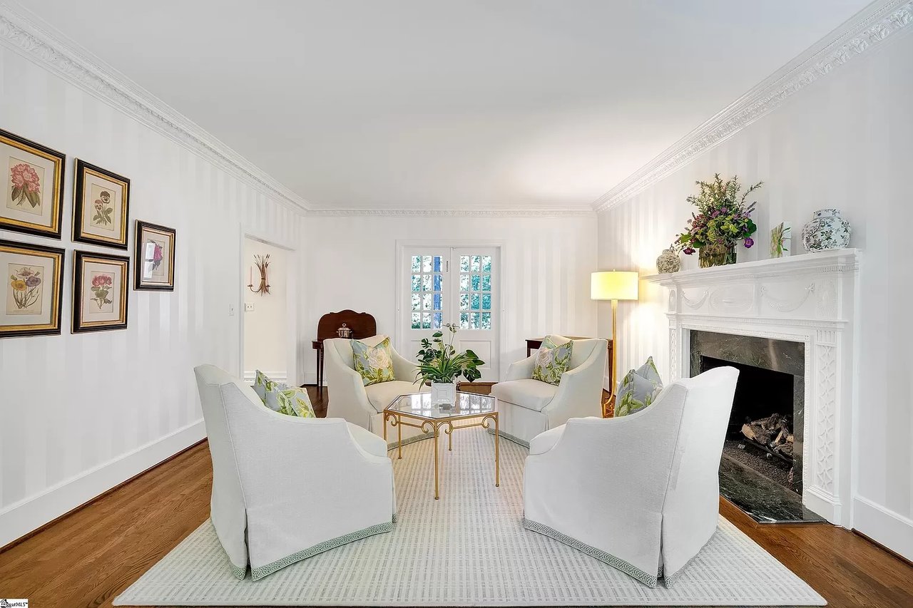 111 Rockingham Rd