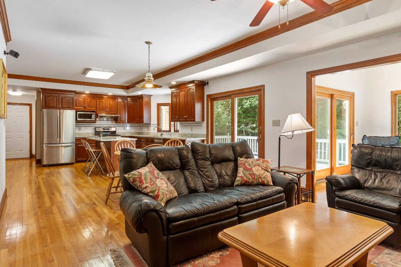 3328 Robious Forest Way