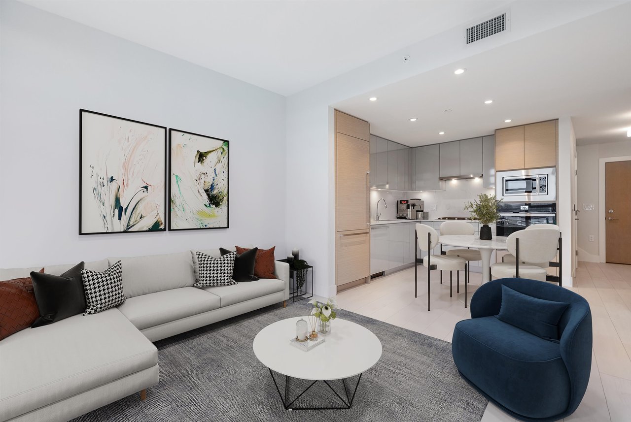 607-3438 Sawmill Cres