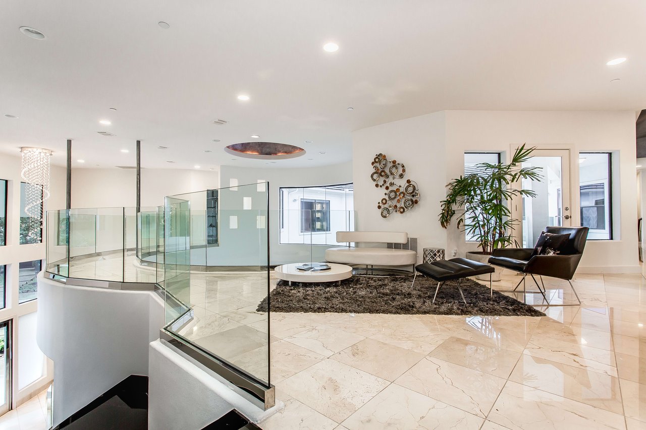 5119 Burkett Dr