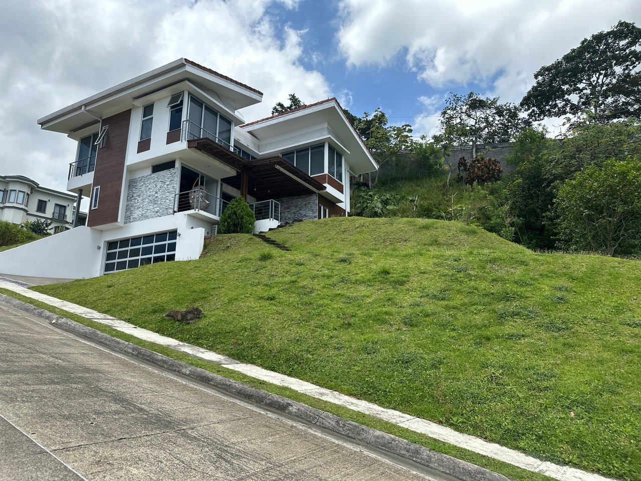 Sustainable Smart Home, Ciudad Colon, San Jose