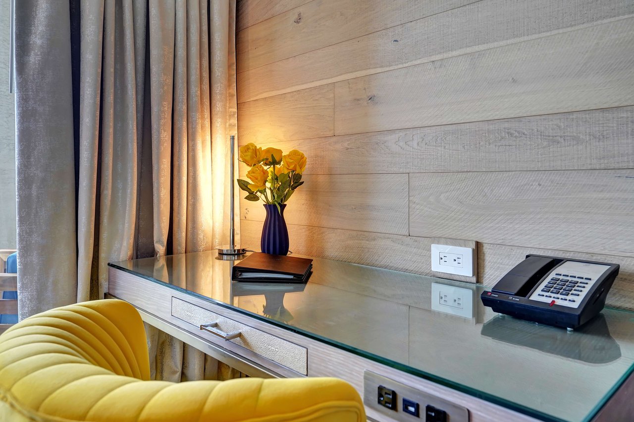 Ritz Carlton Key Biscayne Unit 870