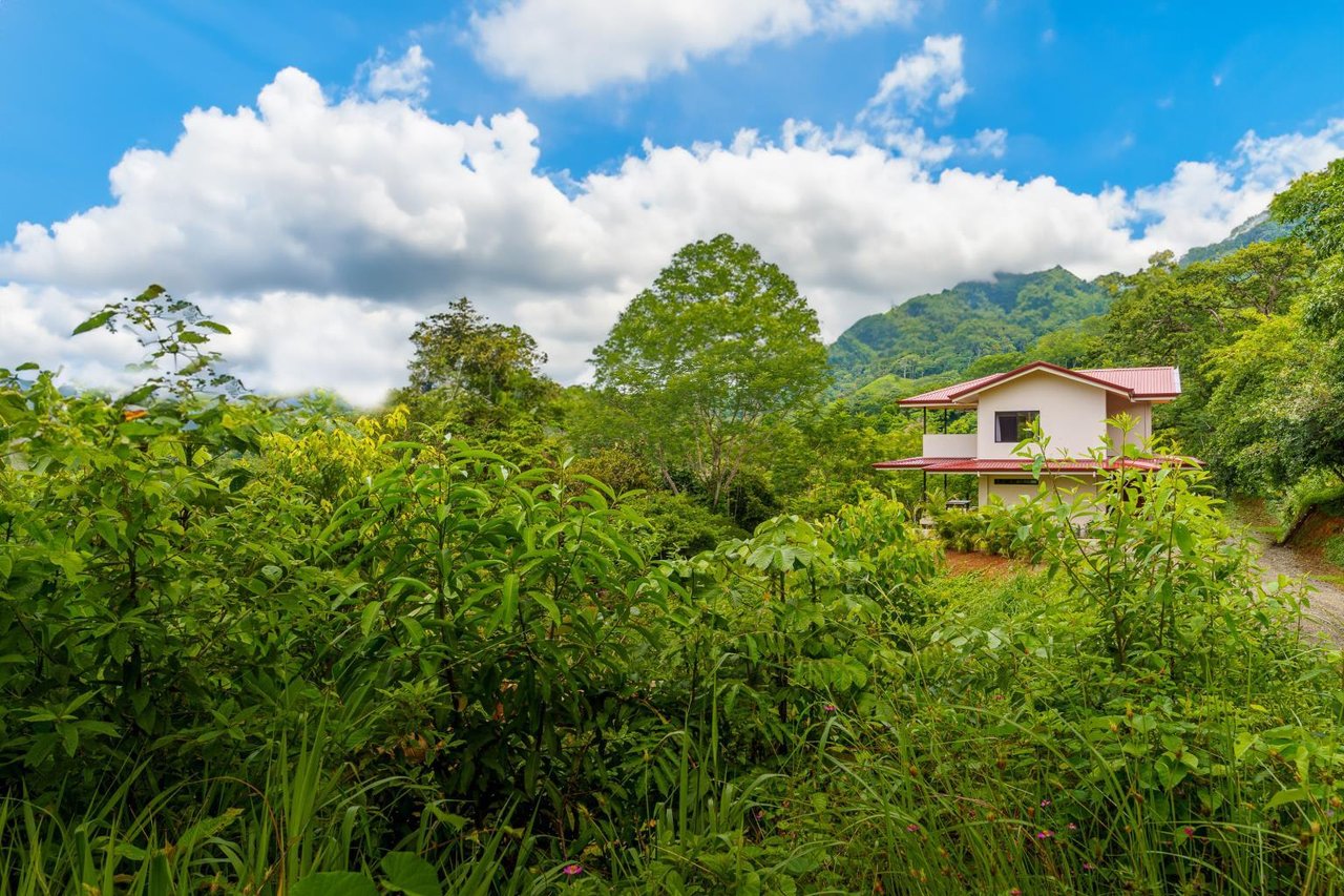 New 2-Bed Home With Ocean and Mountain Views