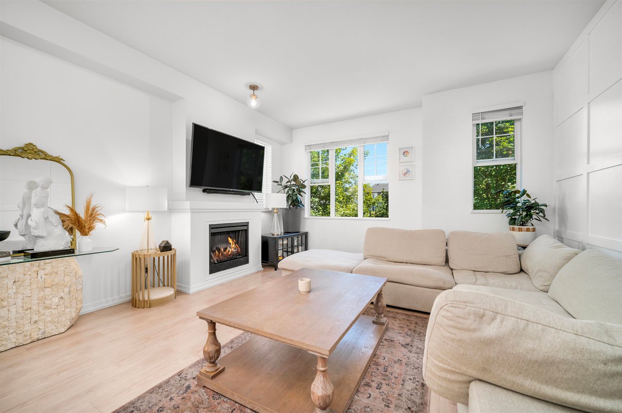 17-8385 Delsom Wy