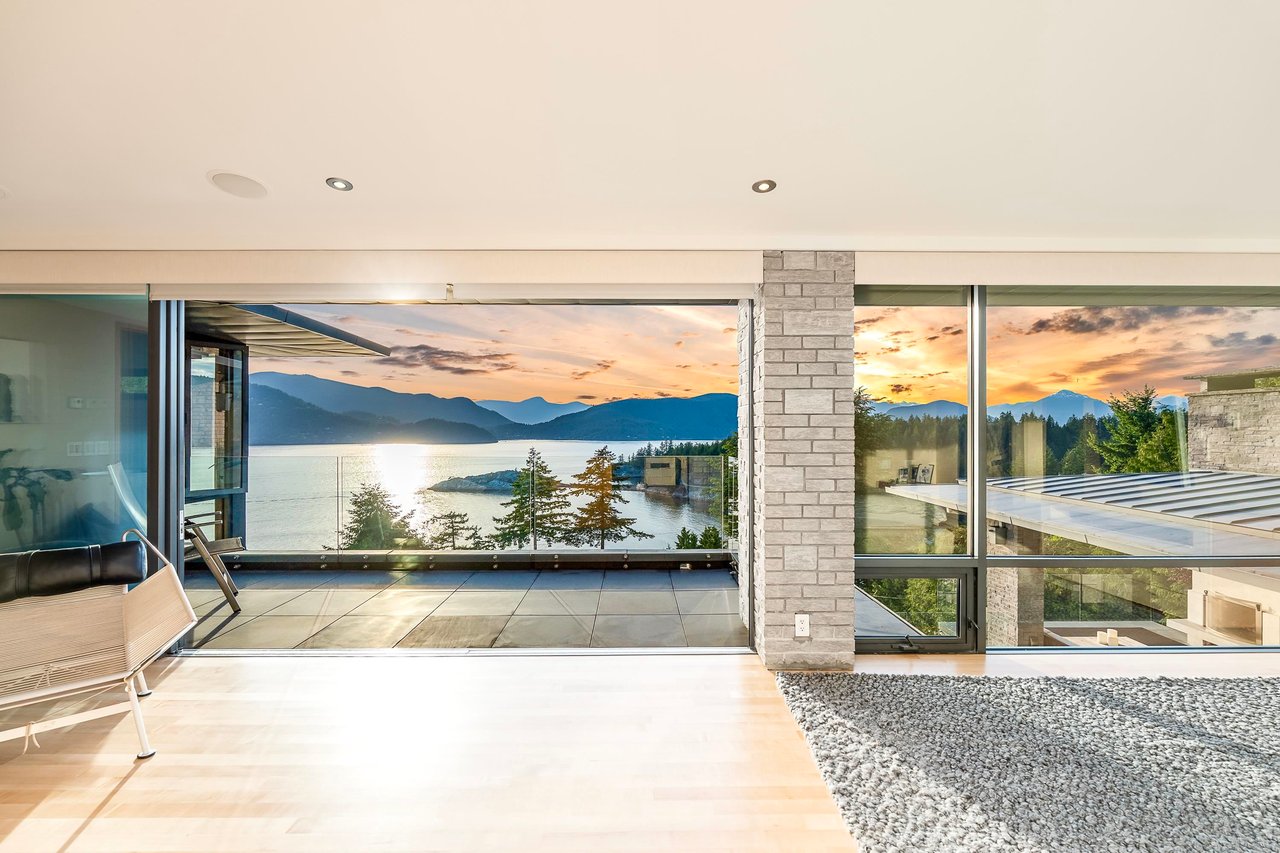 6275 St. Georges Cres