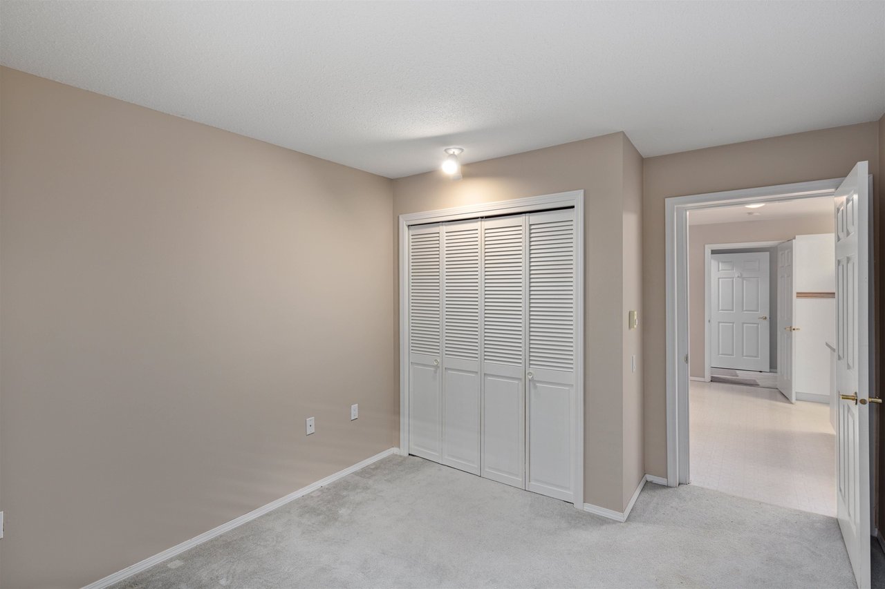 6-1201 Pemberton Ave