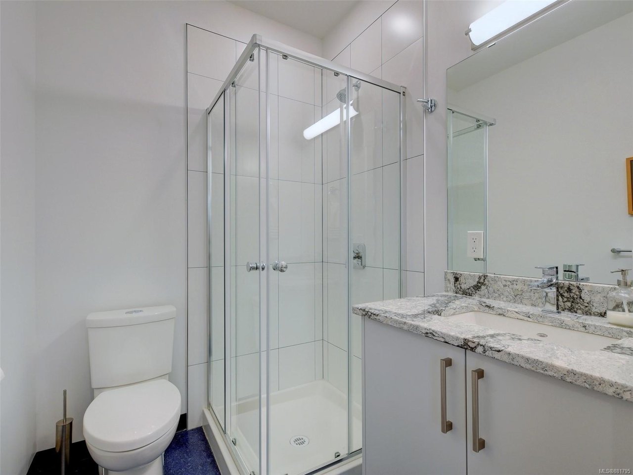 4271 Cherry Point Close