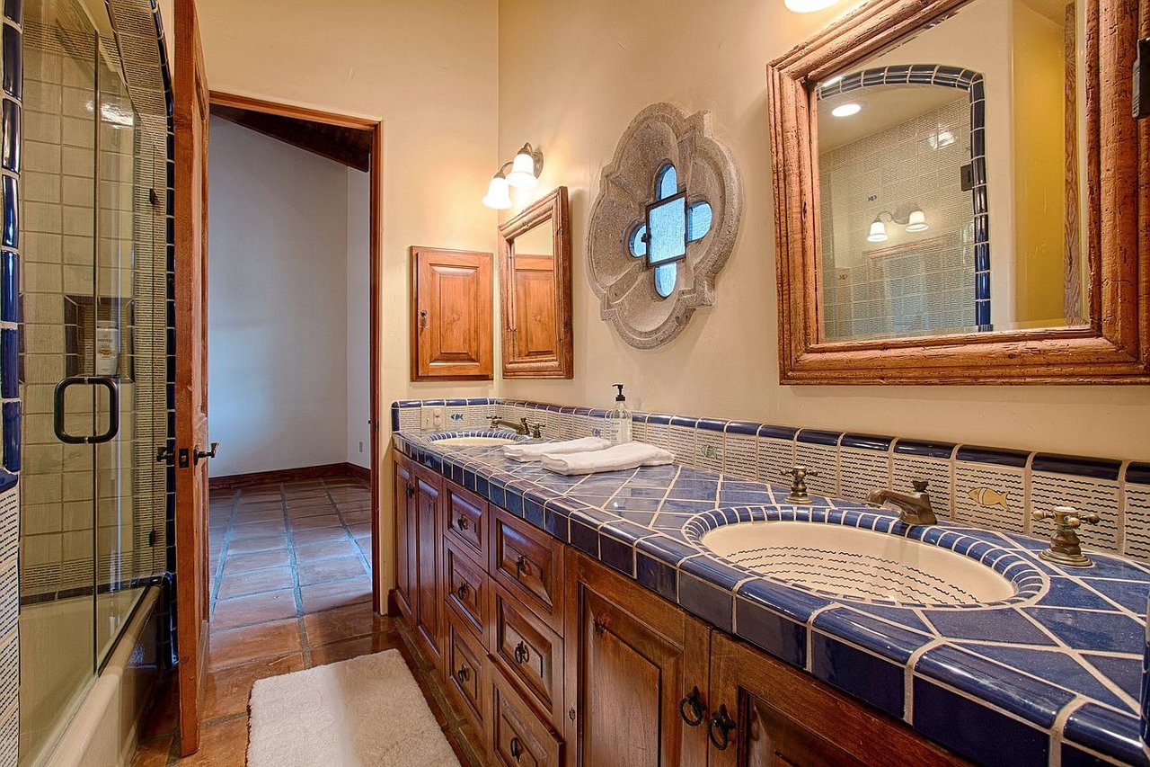 3881 Rambla Orienta