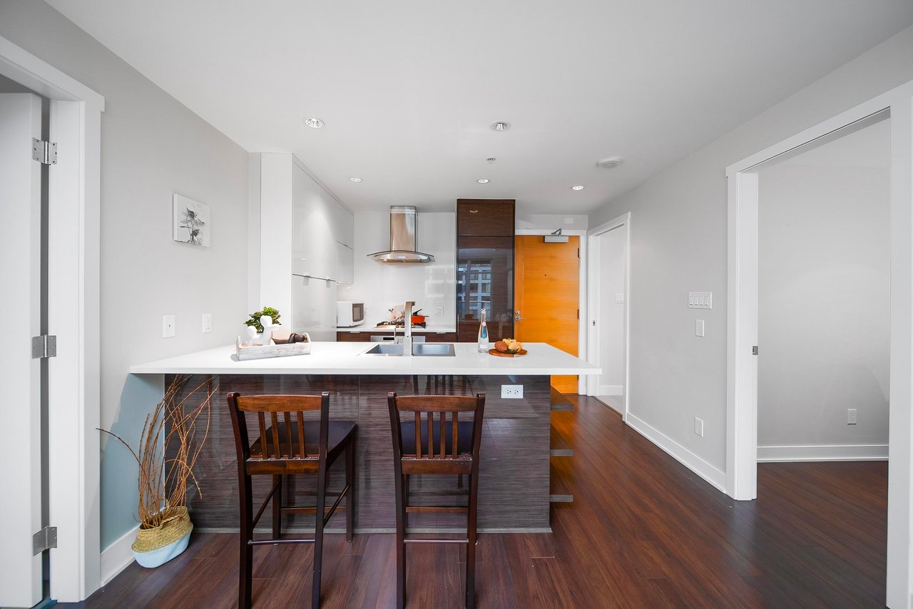 808-1777 W 7th Ave