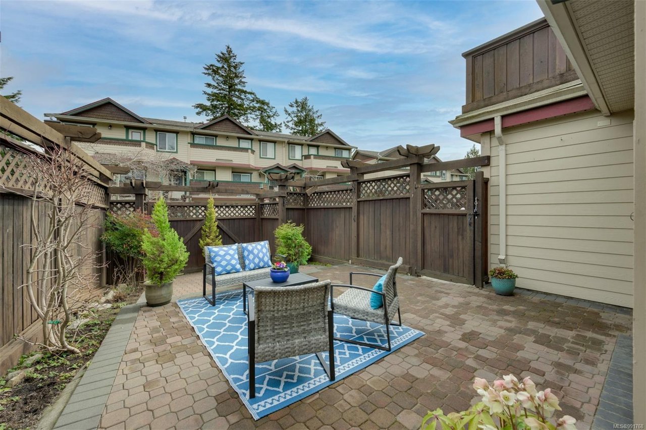 32-108 Aldersmith Pl