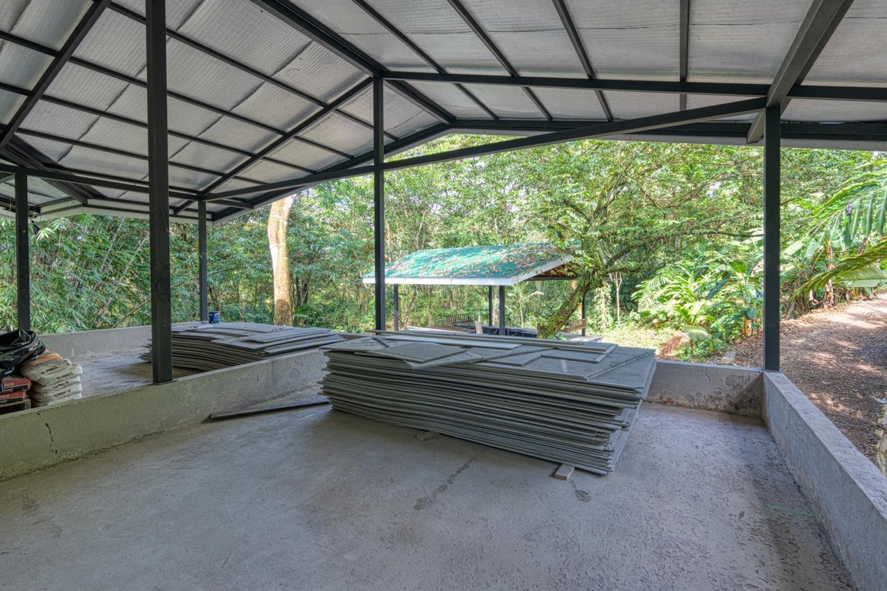 5 Bedroom Single Family Homes