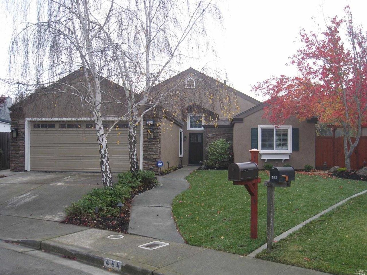 464 Camellia Ct