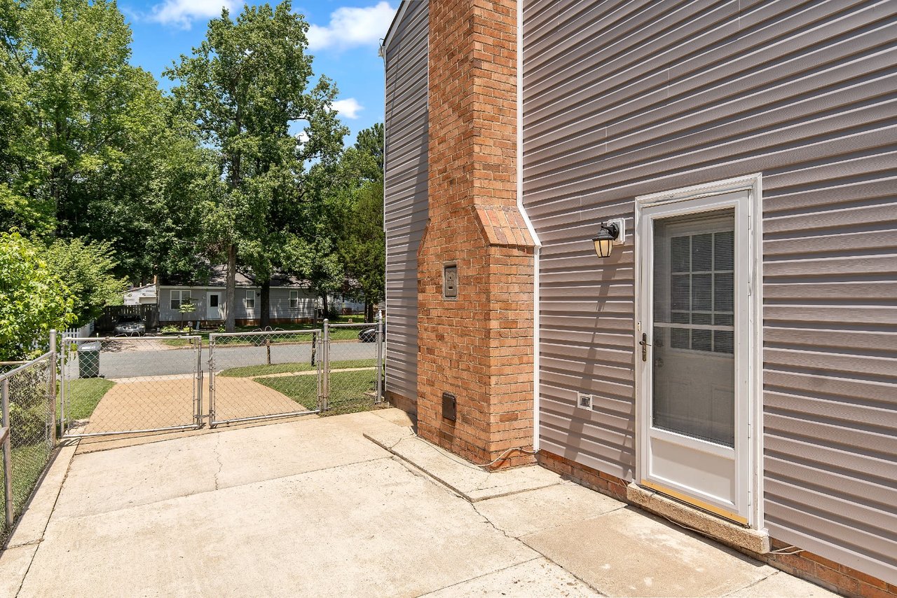 211 Carlstone Drive