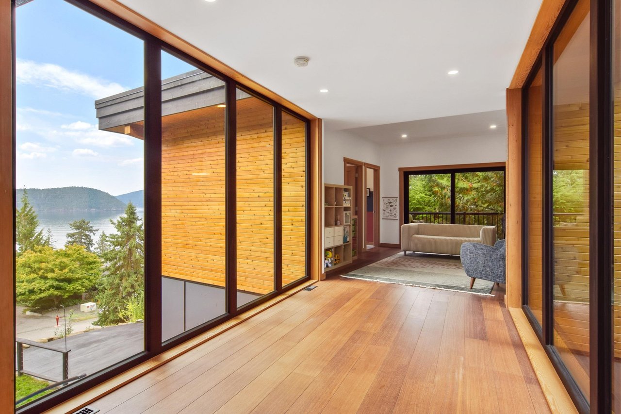 25 Sweetwater Pl