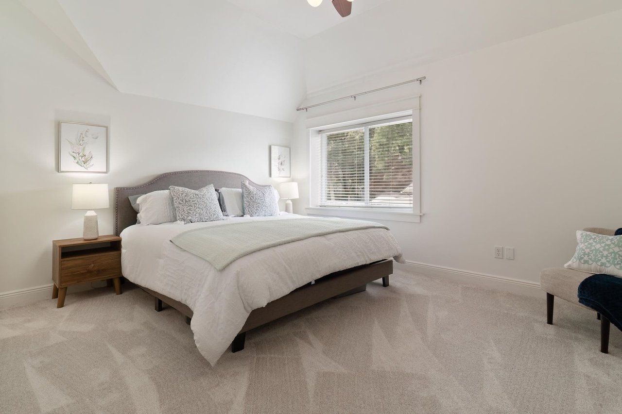 330 Elliott Rd SE