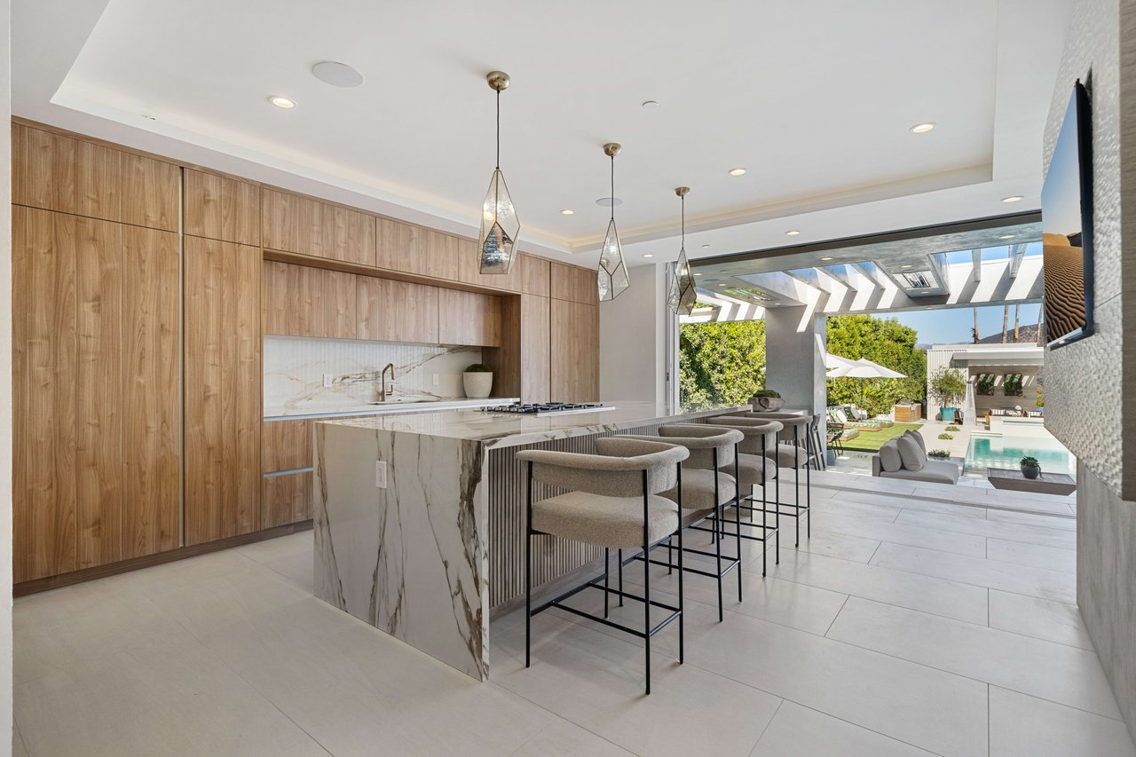 The Apex HH | 7115 Macapa Drive