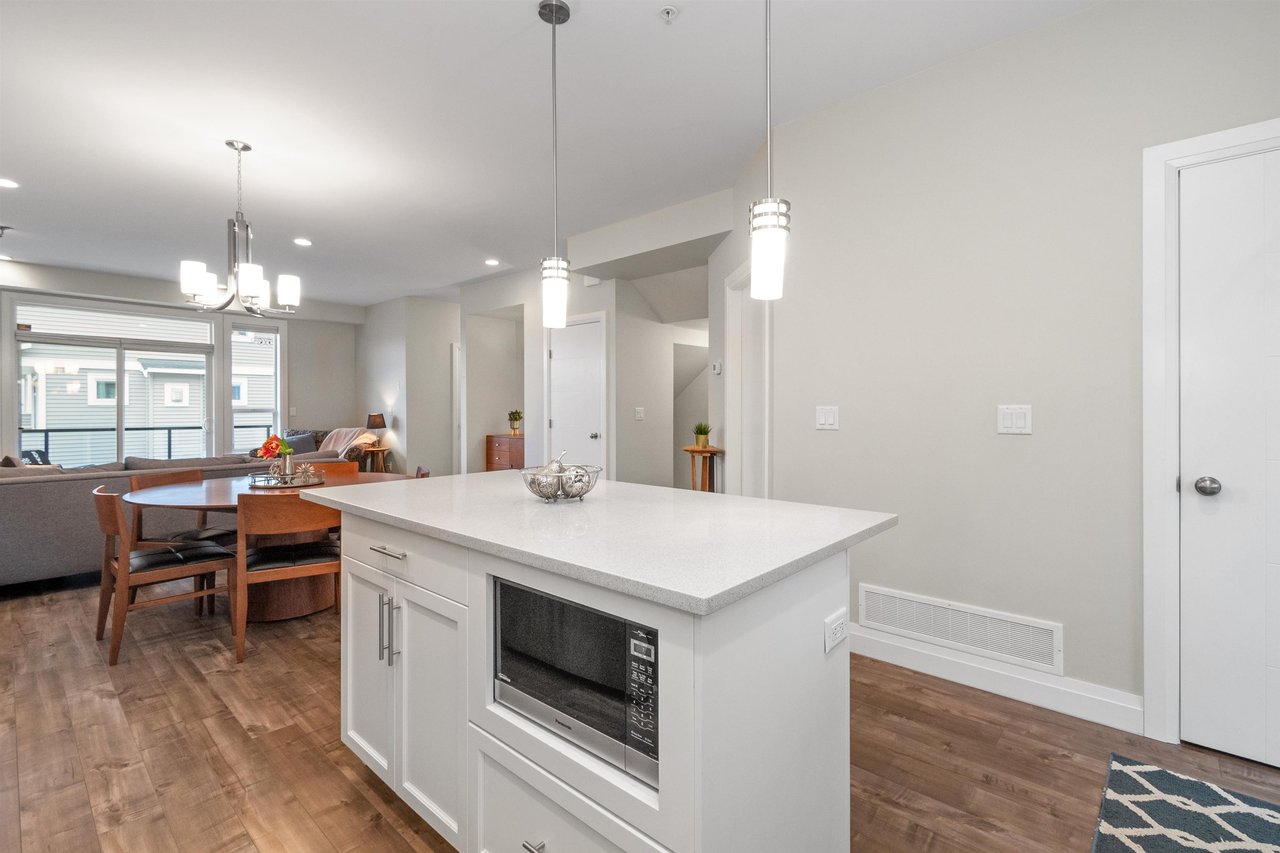 18-47042 Macfarlane Pl