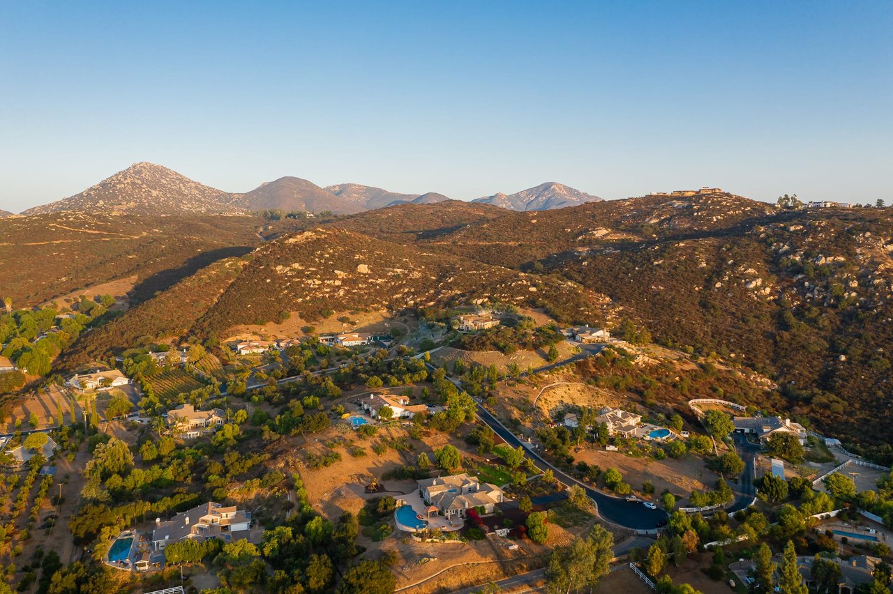 15518 Canyon View Way