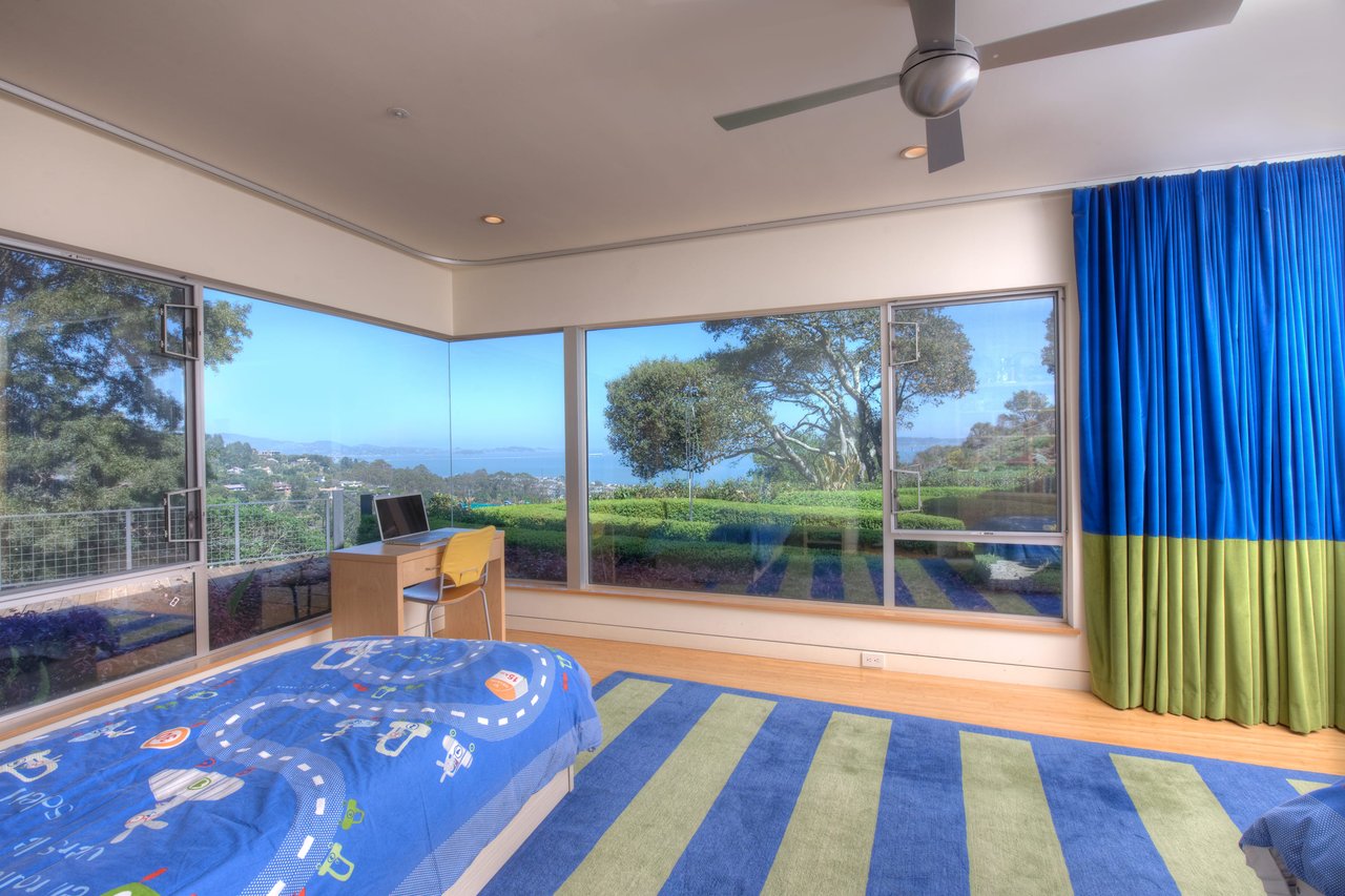 Tiburon's Award-Winning Modern Masterpiece-       Represented Seller