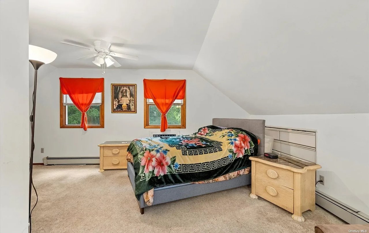 2 Camsanette Court