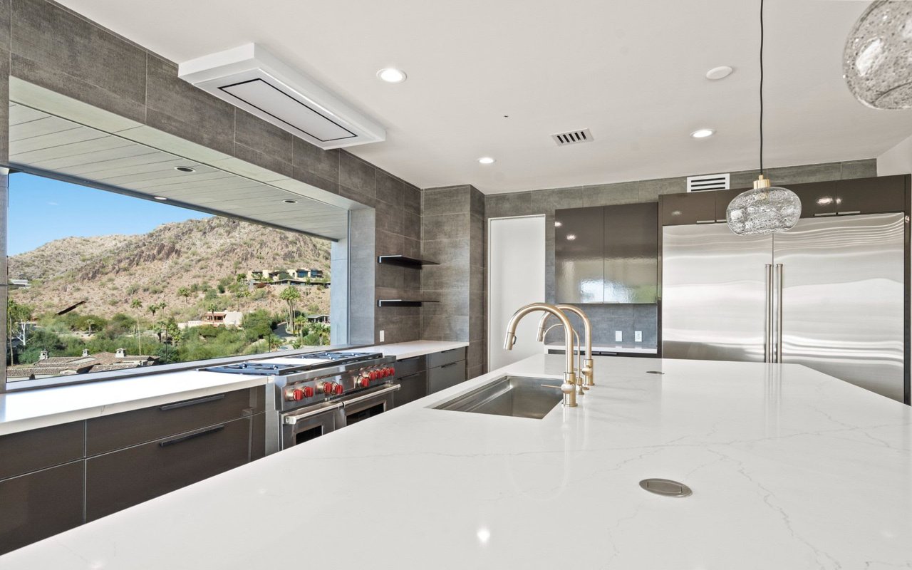 7043 N Longlook Road, Paradise Valley, AZ