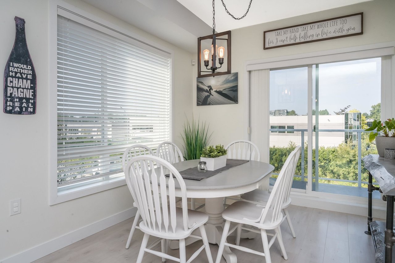 21-19628 55a Avenue, Langley