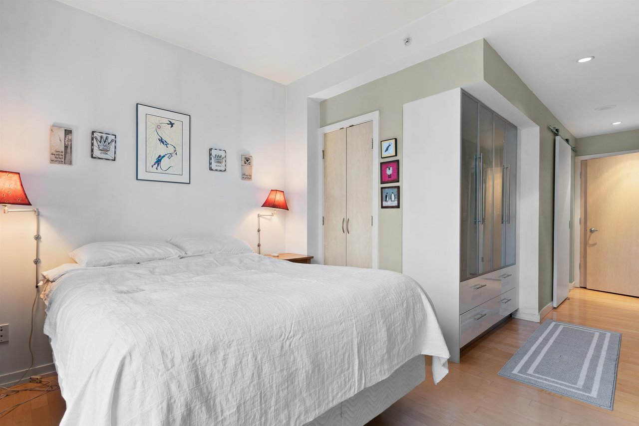 3003-969 Richards Street, Vancouver
