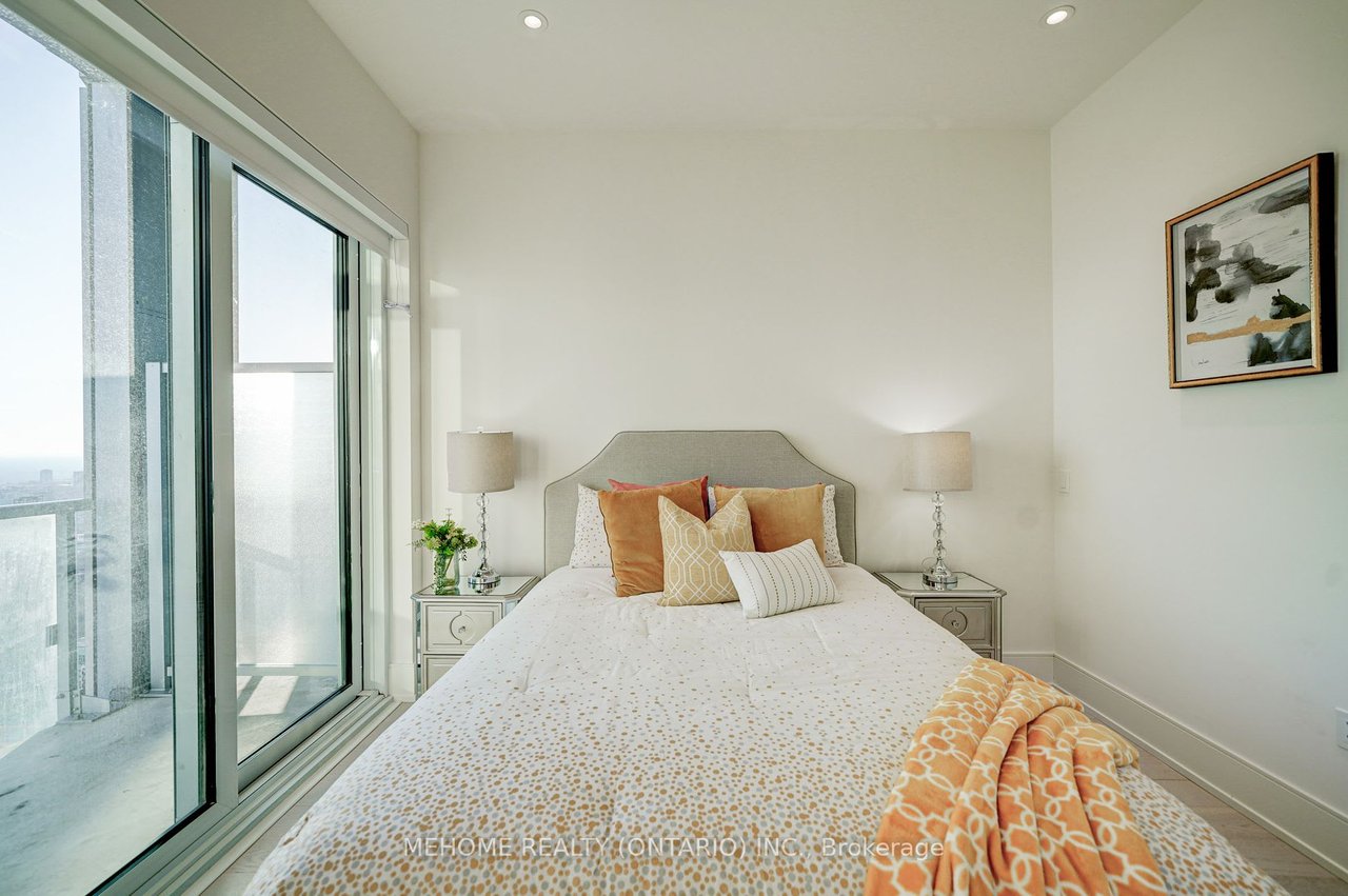 1 YORKVILLE 