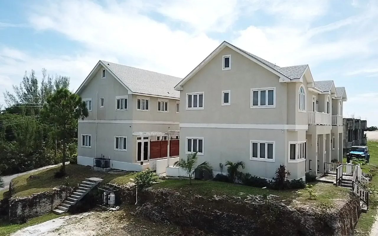 25 Eagle Crest 3 Bedroom Townhouse