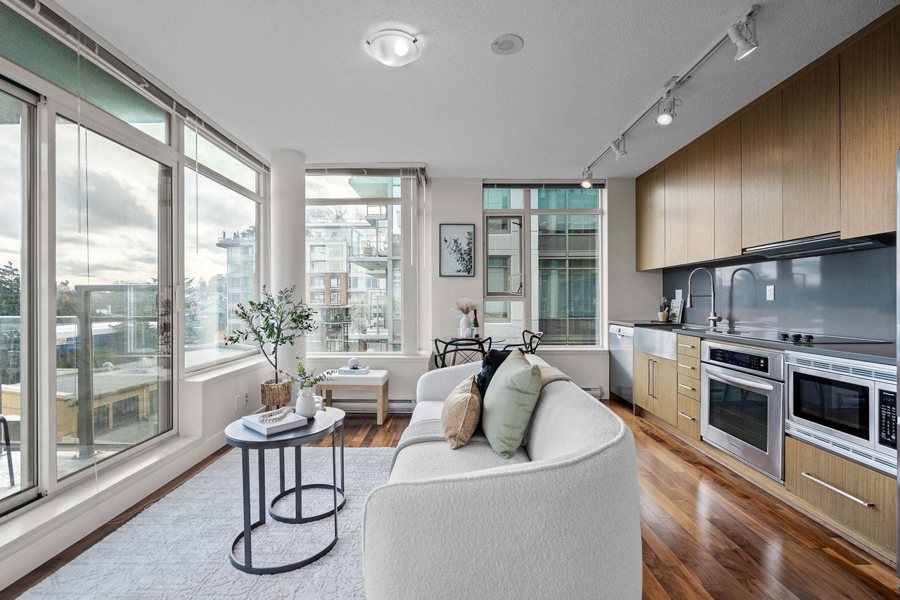 714-250 E 6th Ave